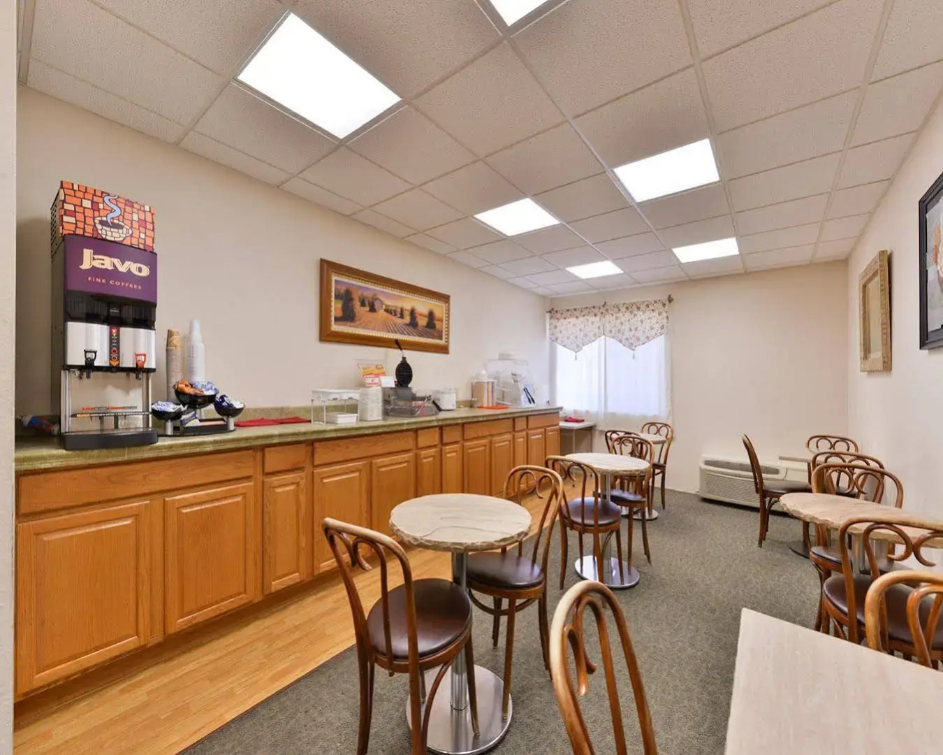 Country Inn & Suites by Radisson, Pierre, SD