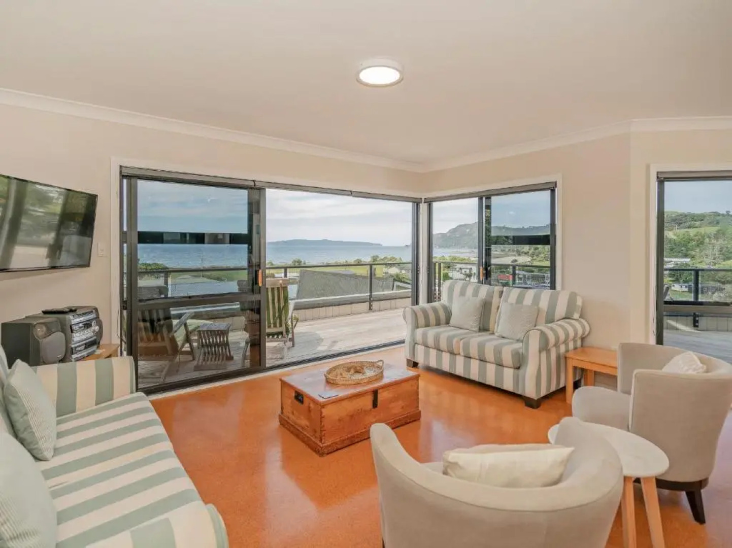 The Glass House - Kuaotunu Holiday Home