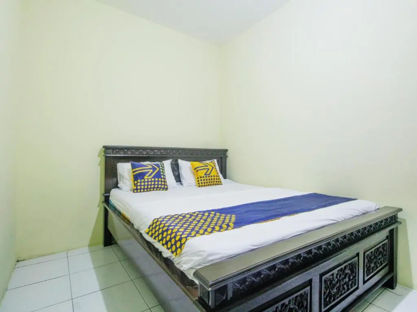 OYO Life 91606 Nadin Guest House Syariah