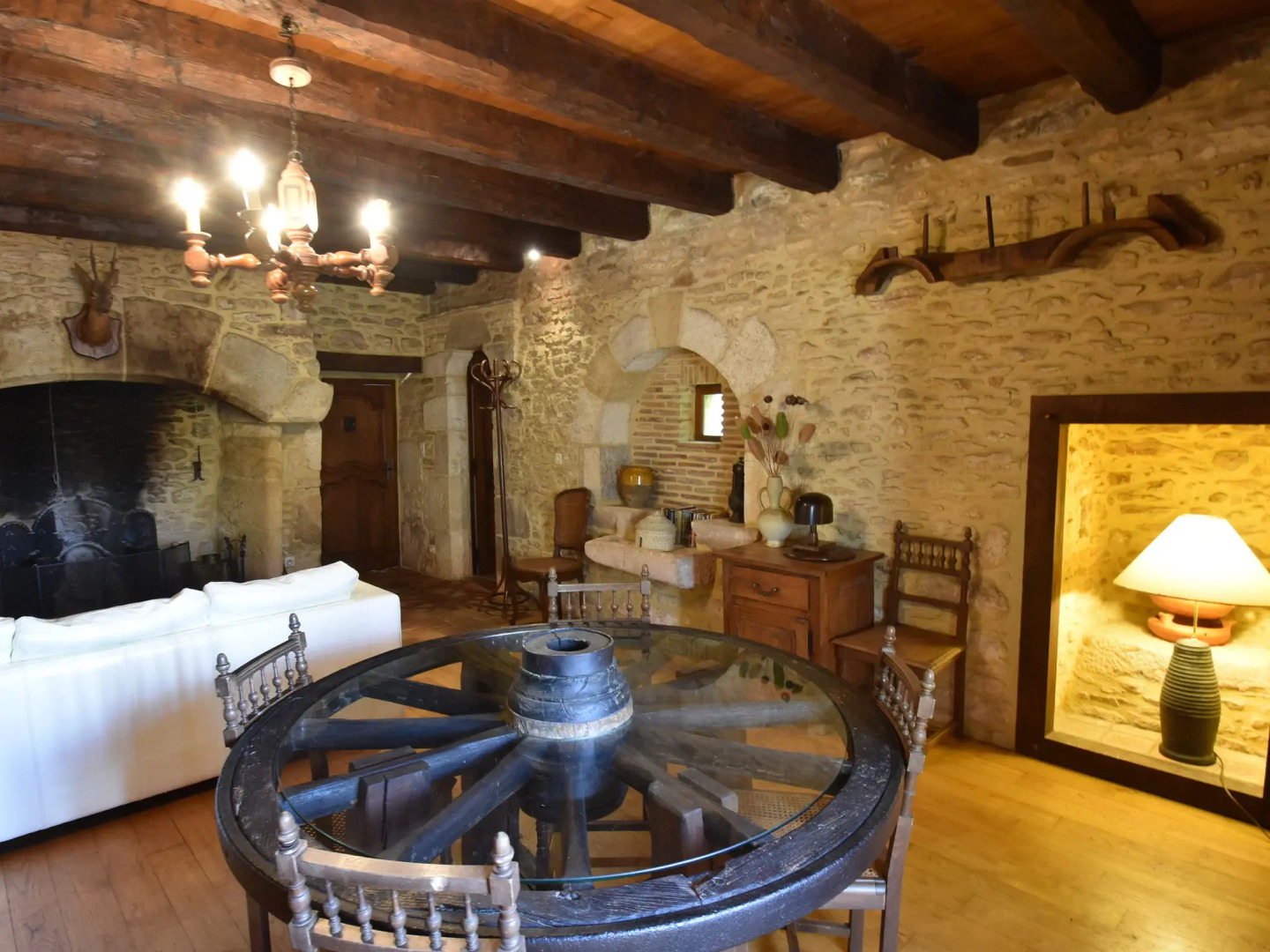 Lovely Périgord Holiday Home in Private Forest in Stunning Surroundings of Besse