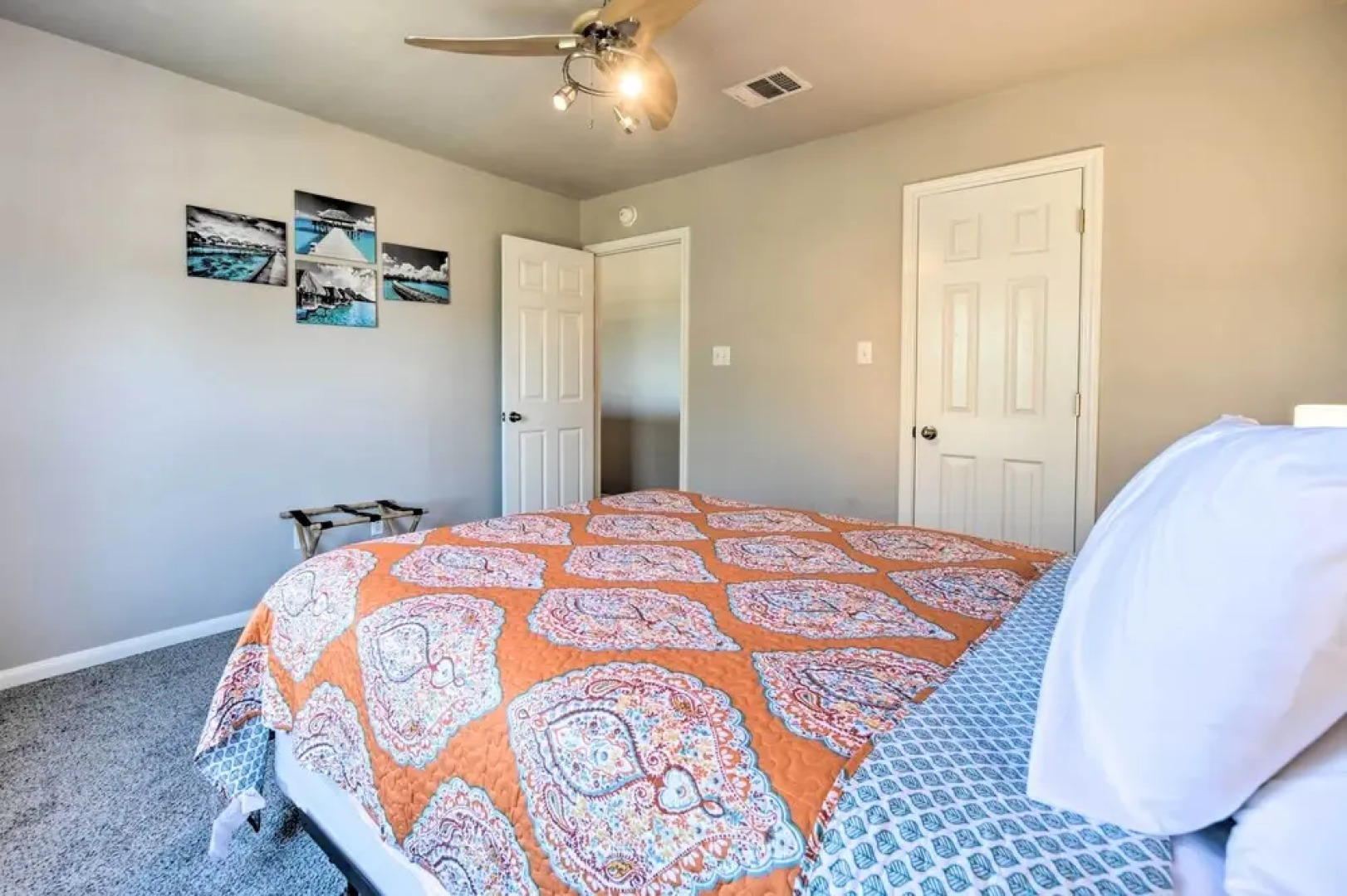 Centrally Located Kyle Home: Walk to Pool & Park!