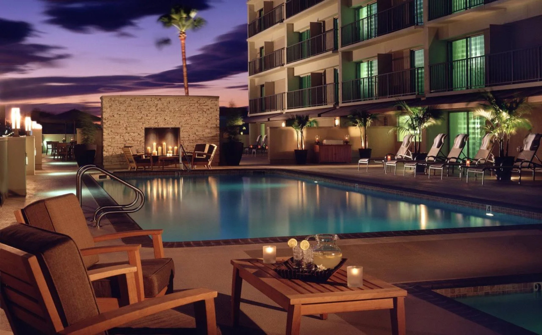 Courtyard by Marriott Los Angeles - Sherman Oaks