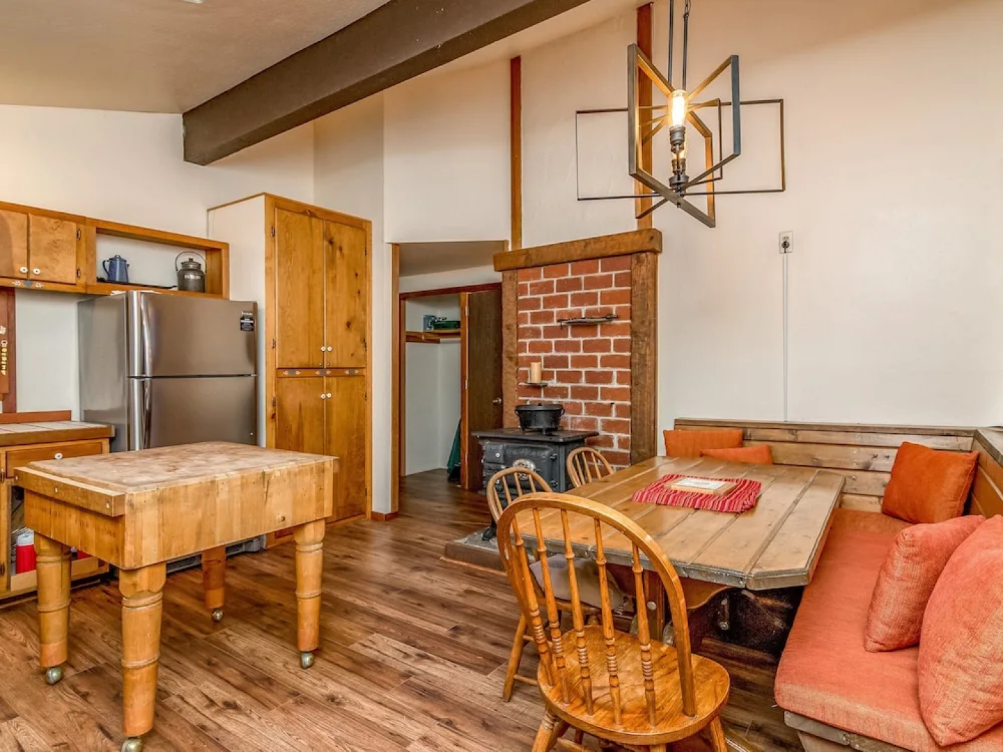 775 Old County Rd Home 3 Bedrooms 2 Bathrooms Home