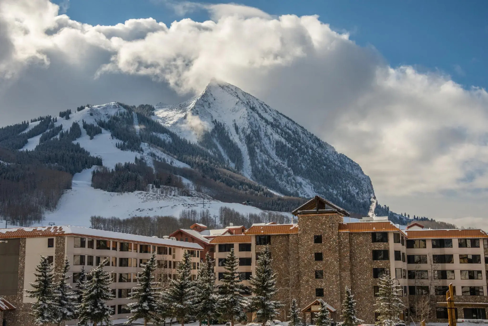 Grand Lodge by Crested Butte Lodging