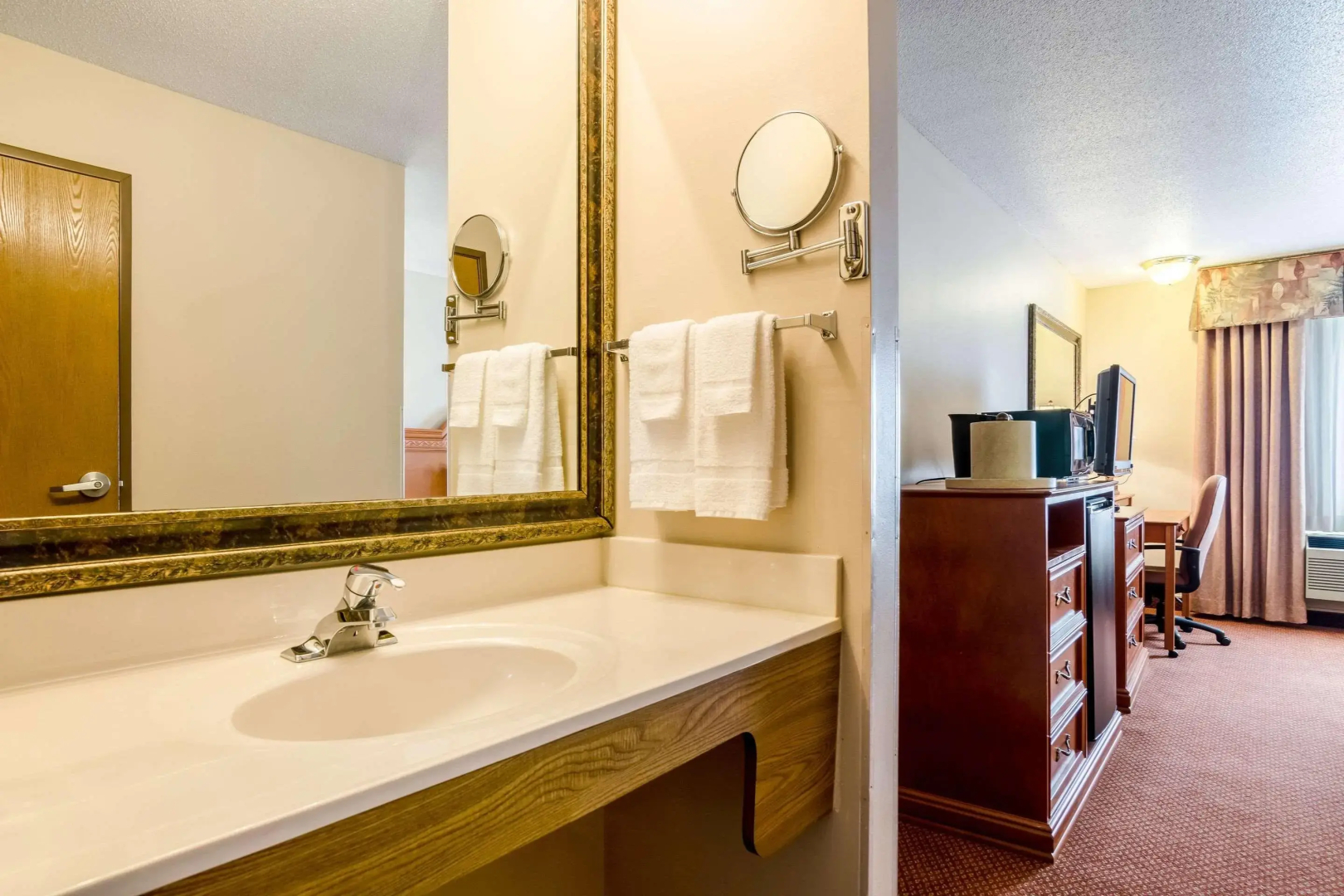 Holiday Inn Express ALLIANCE