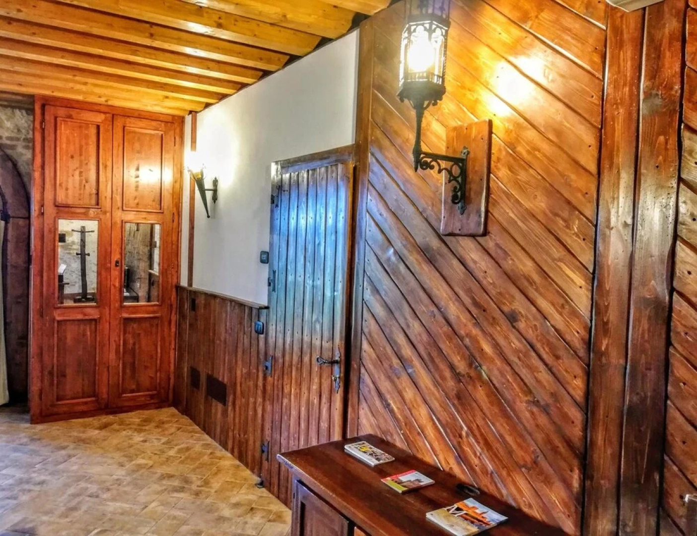 Casale Medievale-Per La Dolce Vita