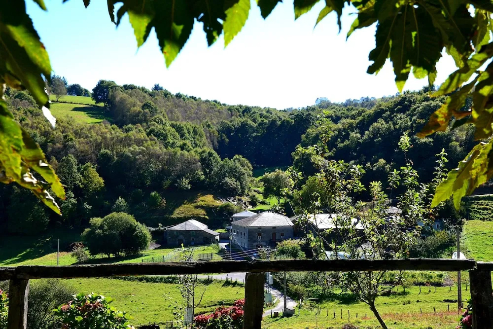 Apartamentos Rurales Ron