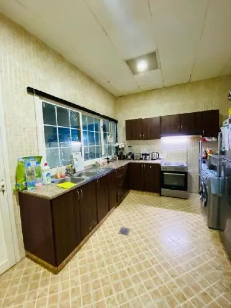 Muroor House with garden