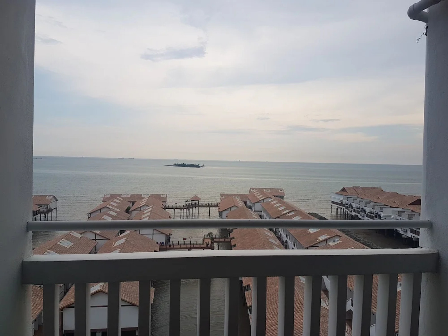 Crystal Private Water Chalet