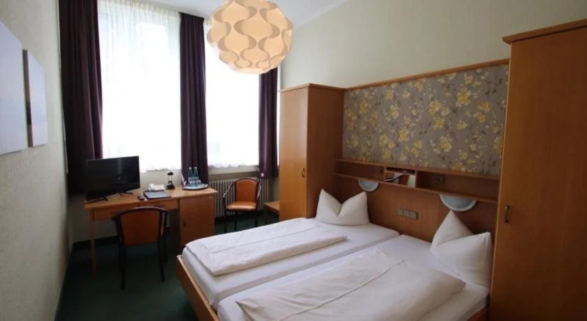 Hotel Pfaffenmühle Aschaffenburg/ Damm