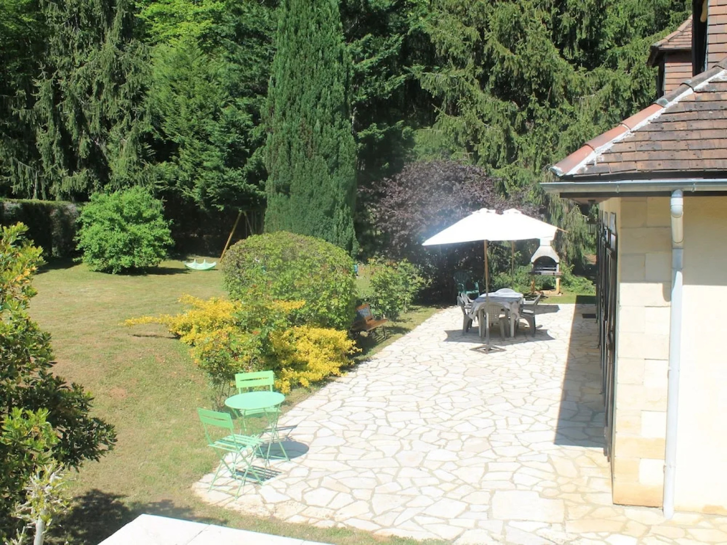 Spacious Holiday Home With Private Swimming Pool in Vitrac