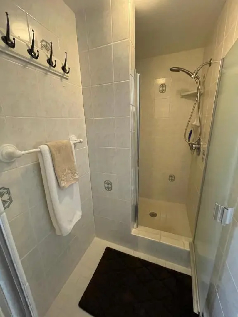 Jenny's Cottage Waikiki