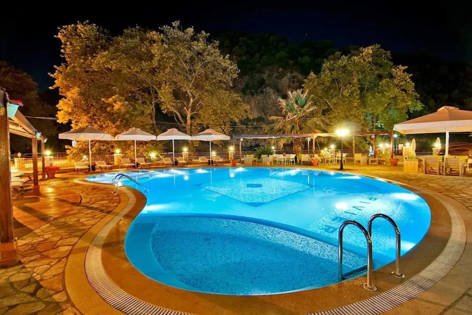 Riviera Perdika Hotel