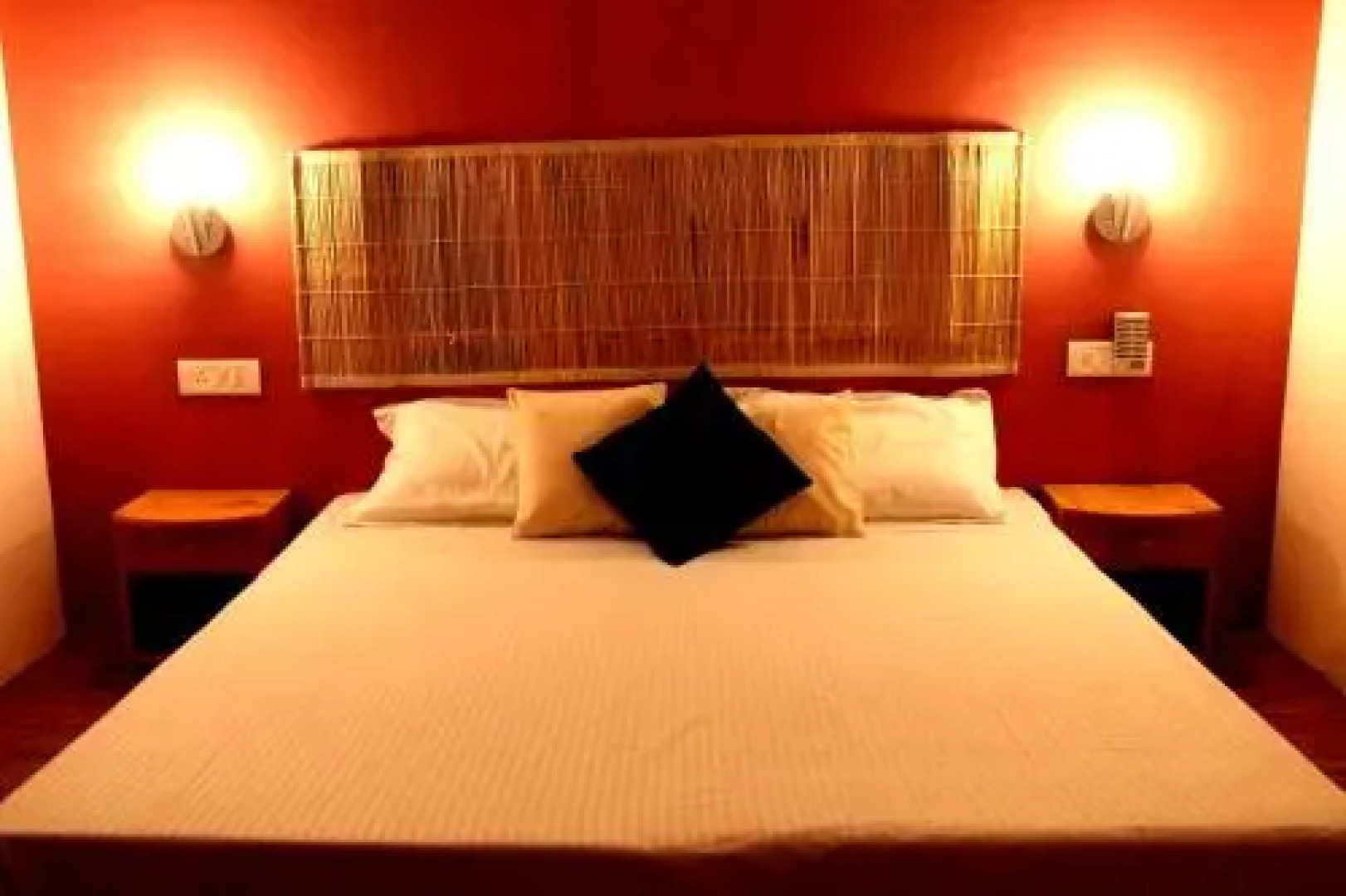 Bro's Backpacker's Fraternity House