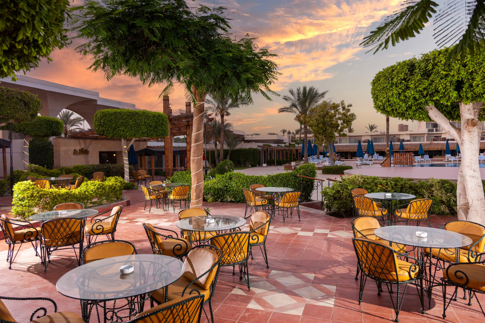 Pyramids Park Resort Cairo