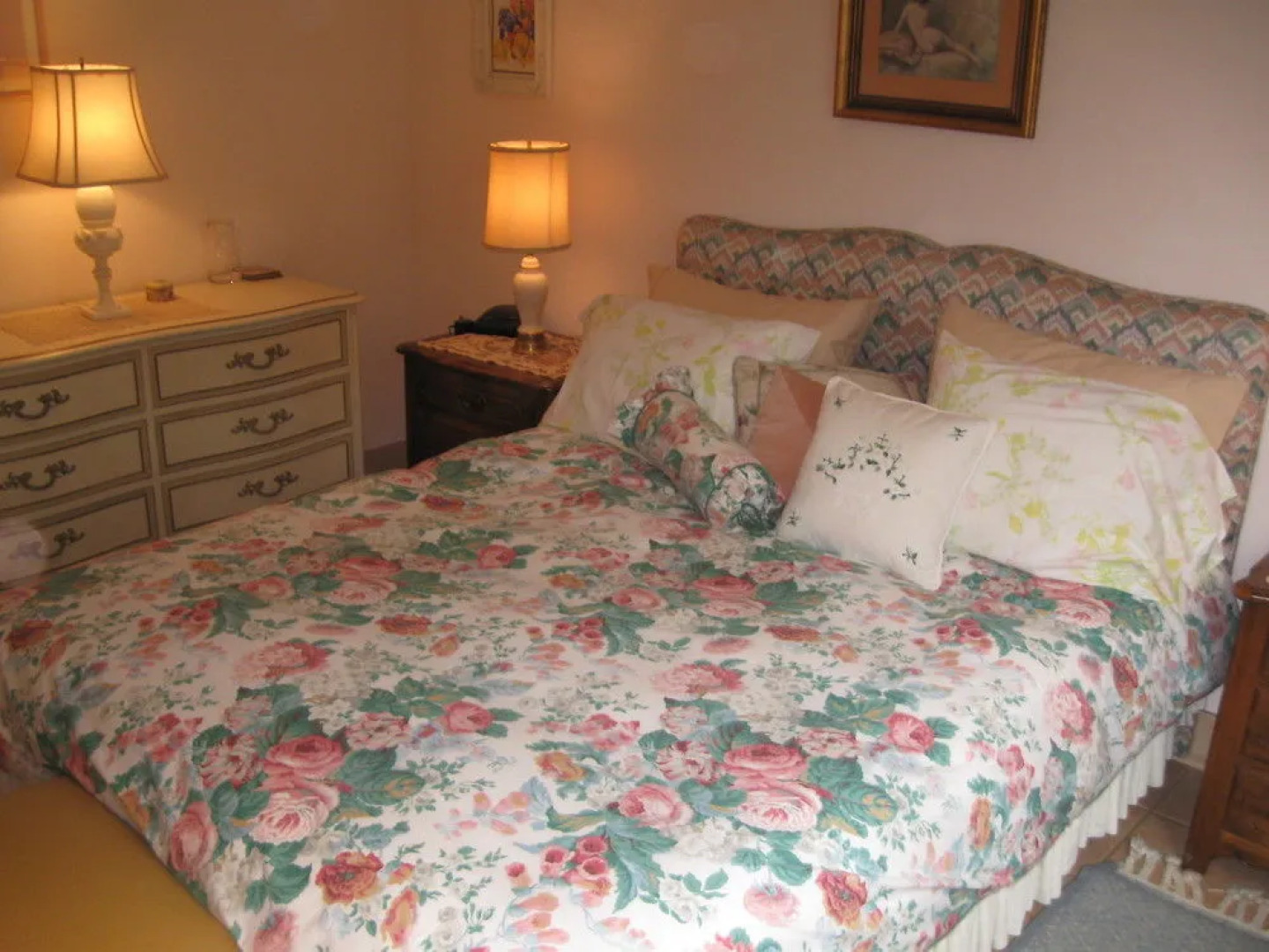 Auberge de Seattle, French Country Inn