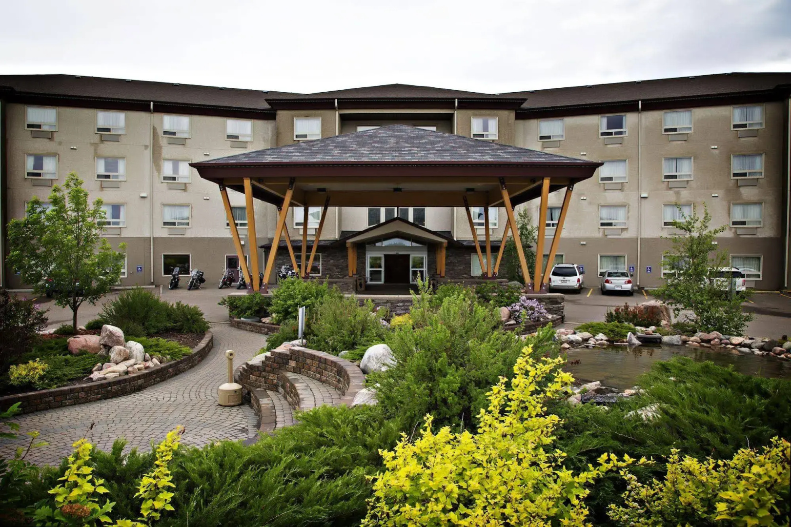 Gold Eagle Lodge