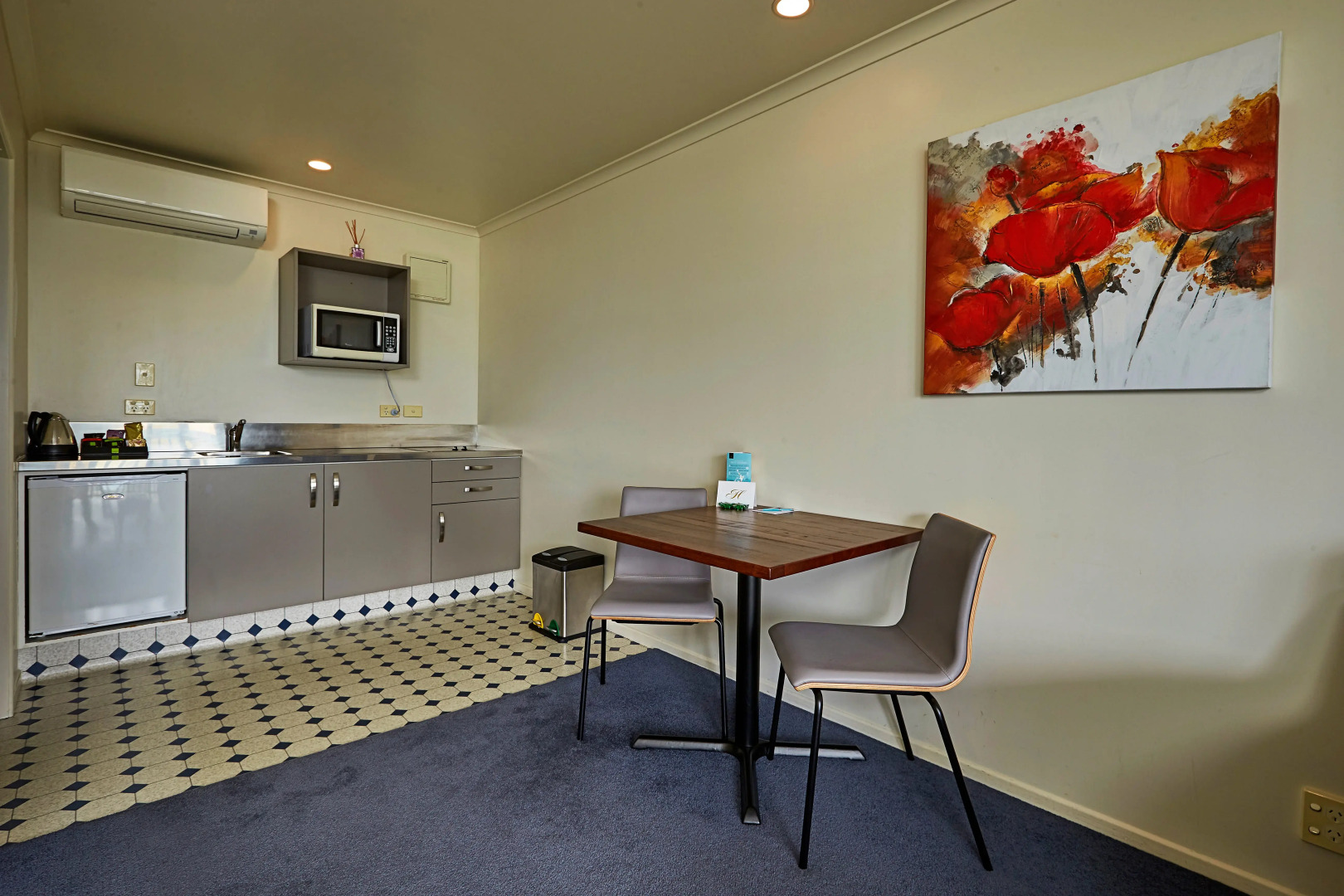 The White Morph - Heritage Collection