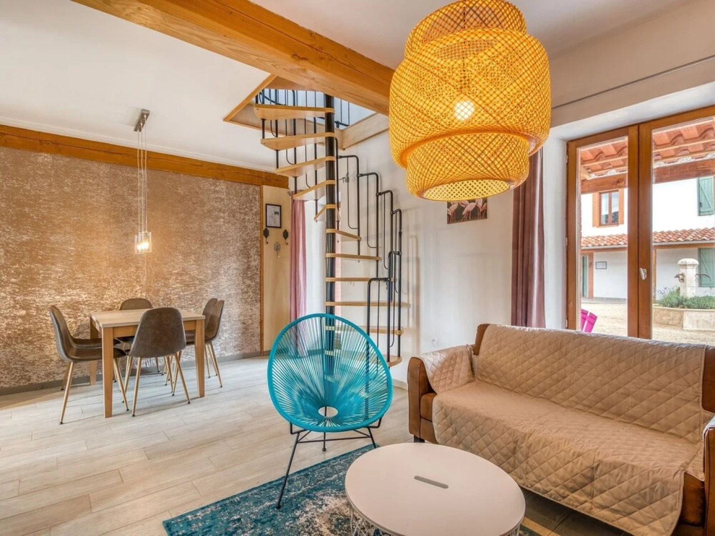 Modern Mansion With Swimming Pool, Terrace, Garden Furniture