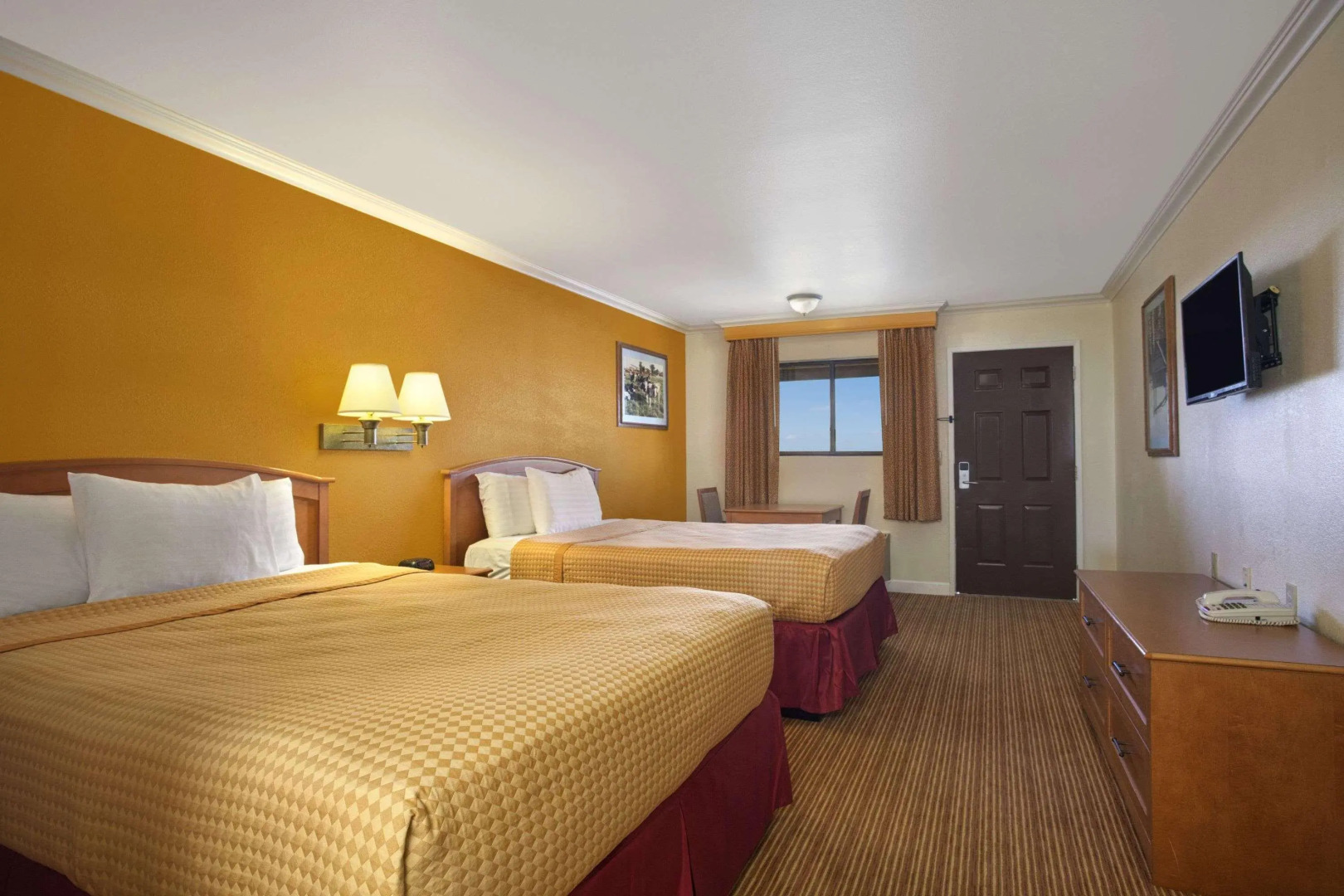 Red Lion Inn & Suites Lemoore