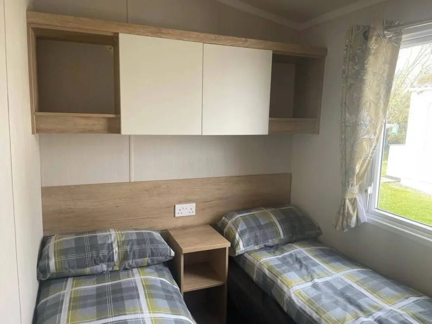 2 Bed-sleeps 6-patio-parking-pet Friendly