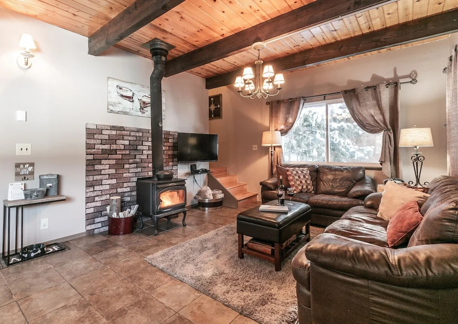 Otter Chalet on Fish Lake Cabin Rental