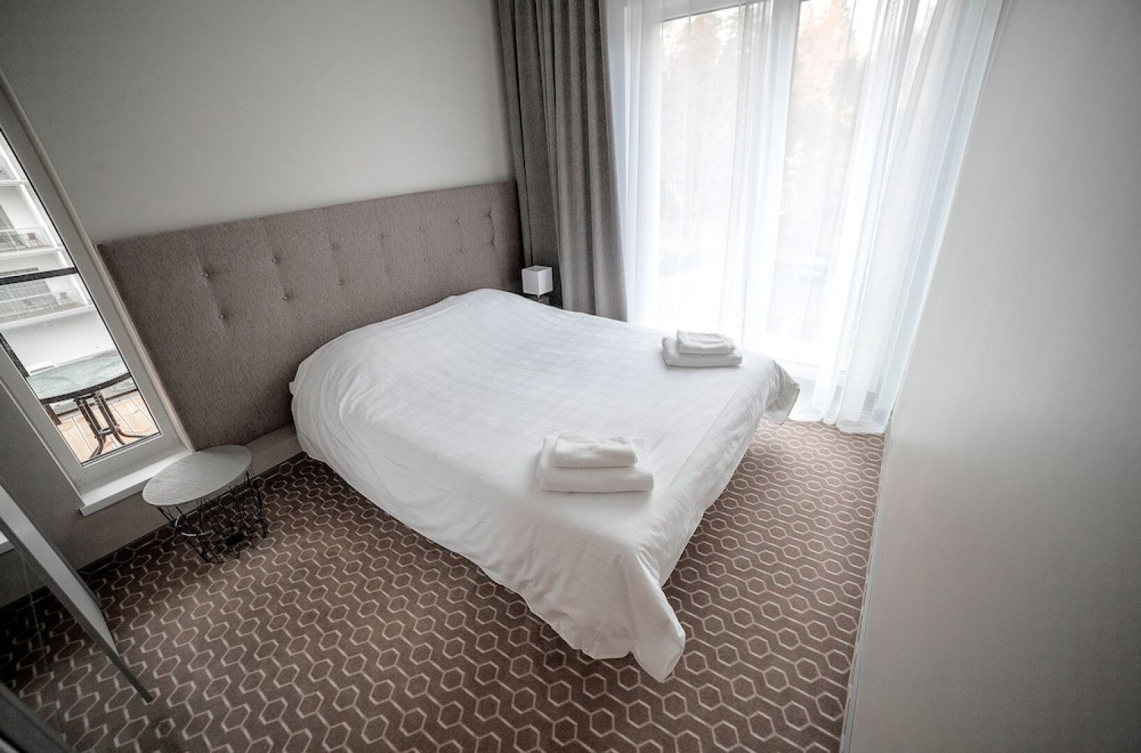 Merepargi ApartHotel & Cafe