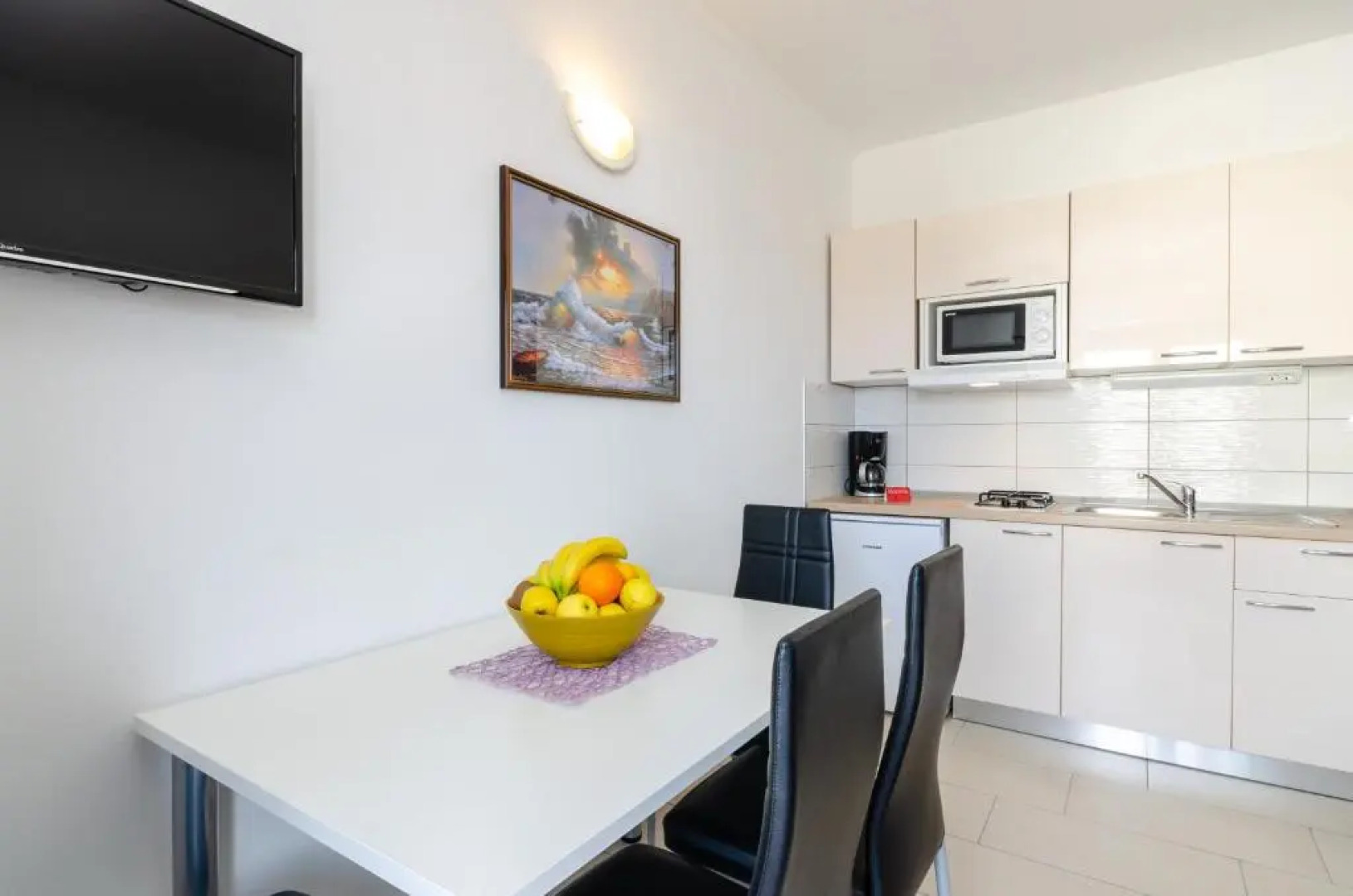 Apartments Mikanović