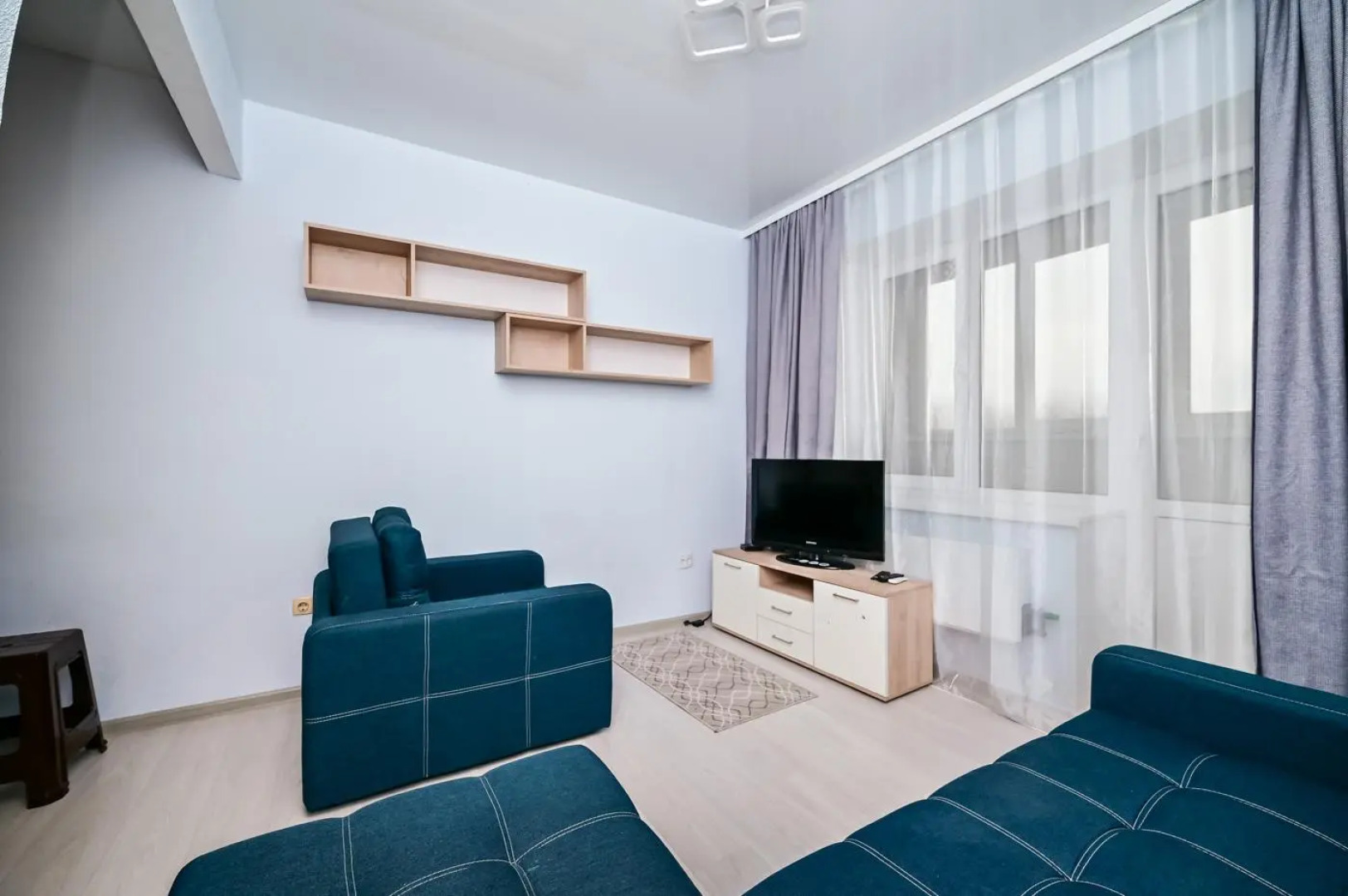 Погостим на улице Дмитрия Михайлова 12