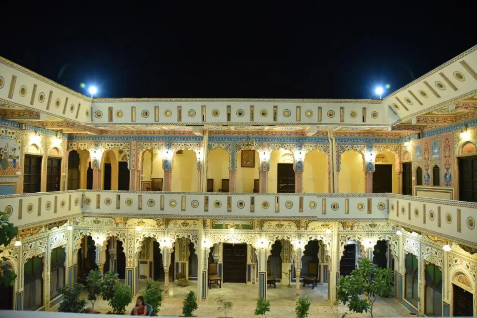 Hotel Shahi Palace