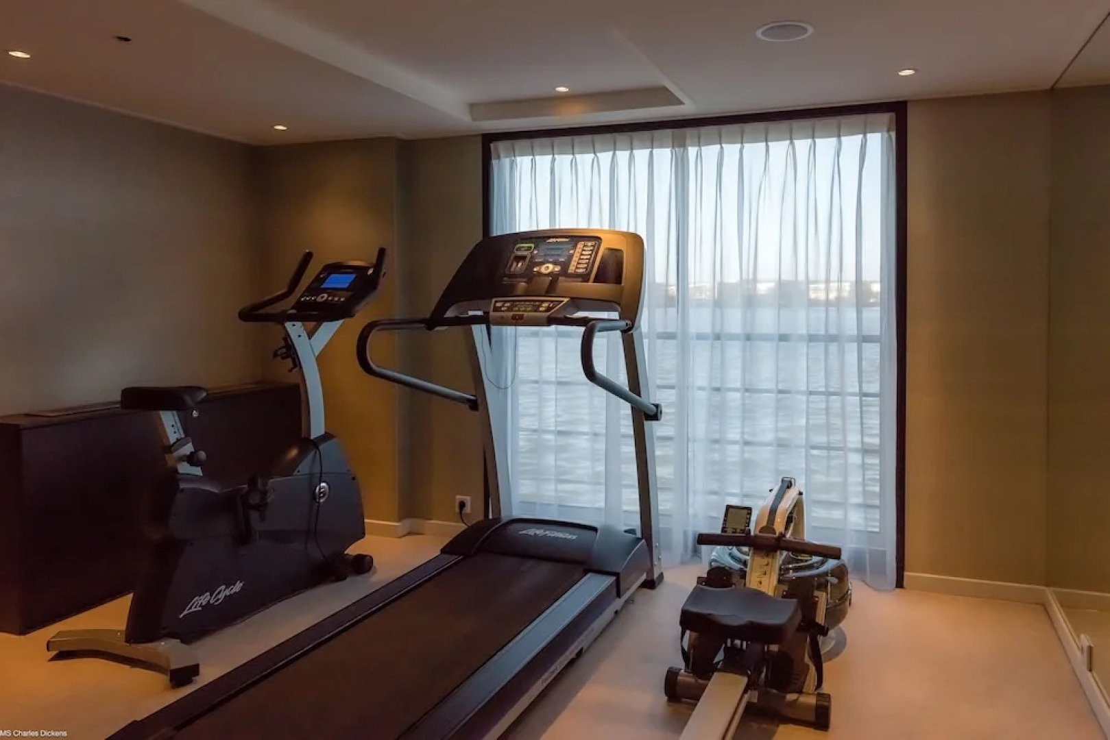 Hotelships Holland - MS Charles Dickens