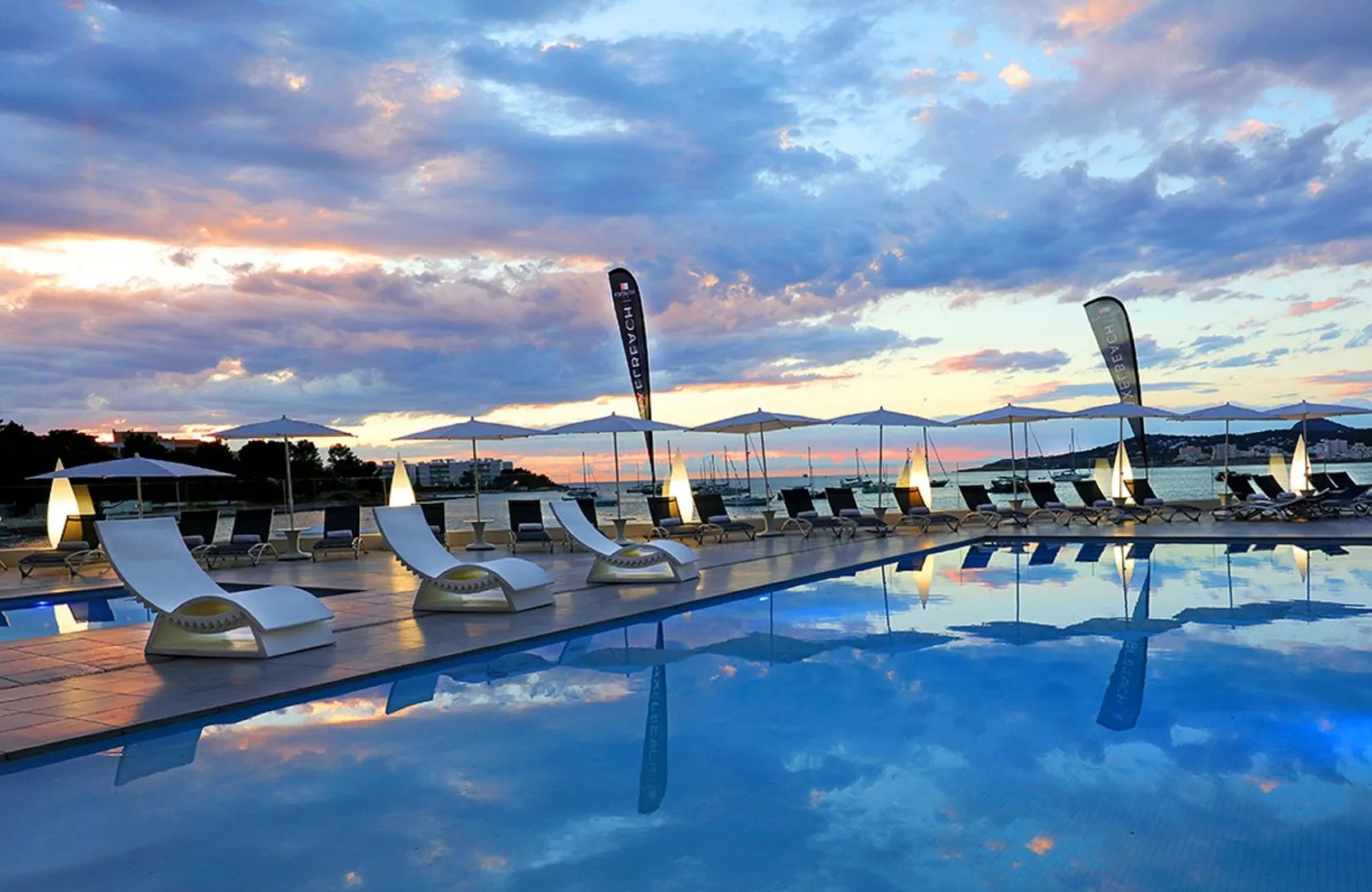Отель AxelBeach Ibiza Spa & Beach Club - Adults Only Hotel