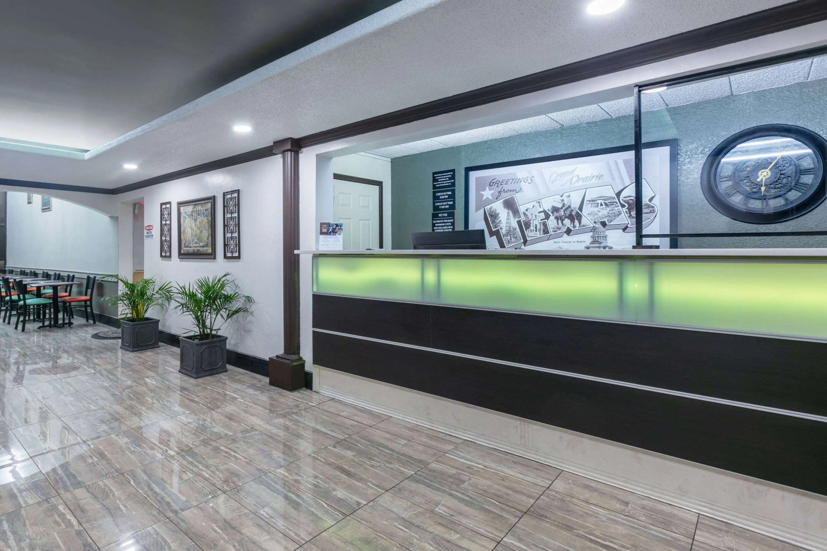 Super 8 by Wyndham Grand Prairie North