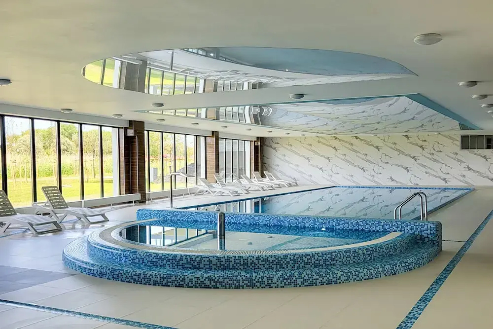 Wellness Resort & SPA Parking by Renters