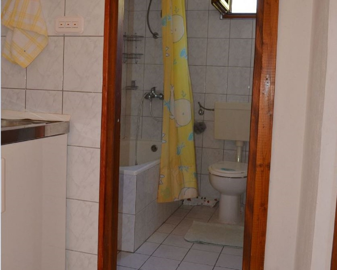 Apartment Jozo - 150 m from pebble beach: A1 Gradac, Riviera Makarska