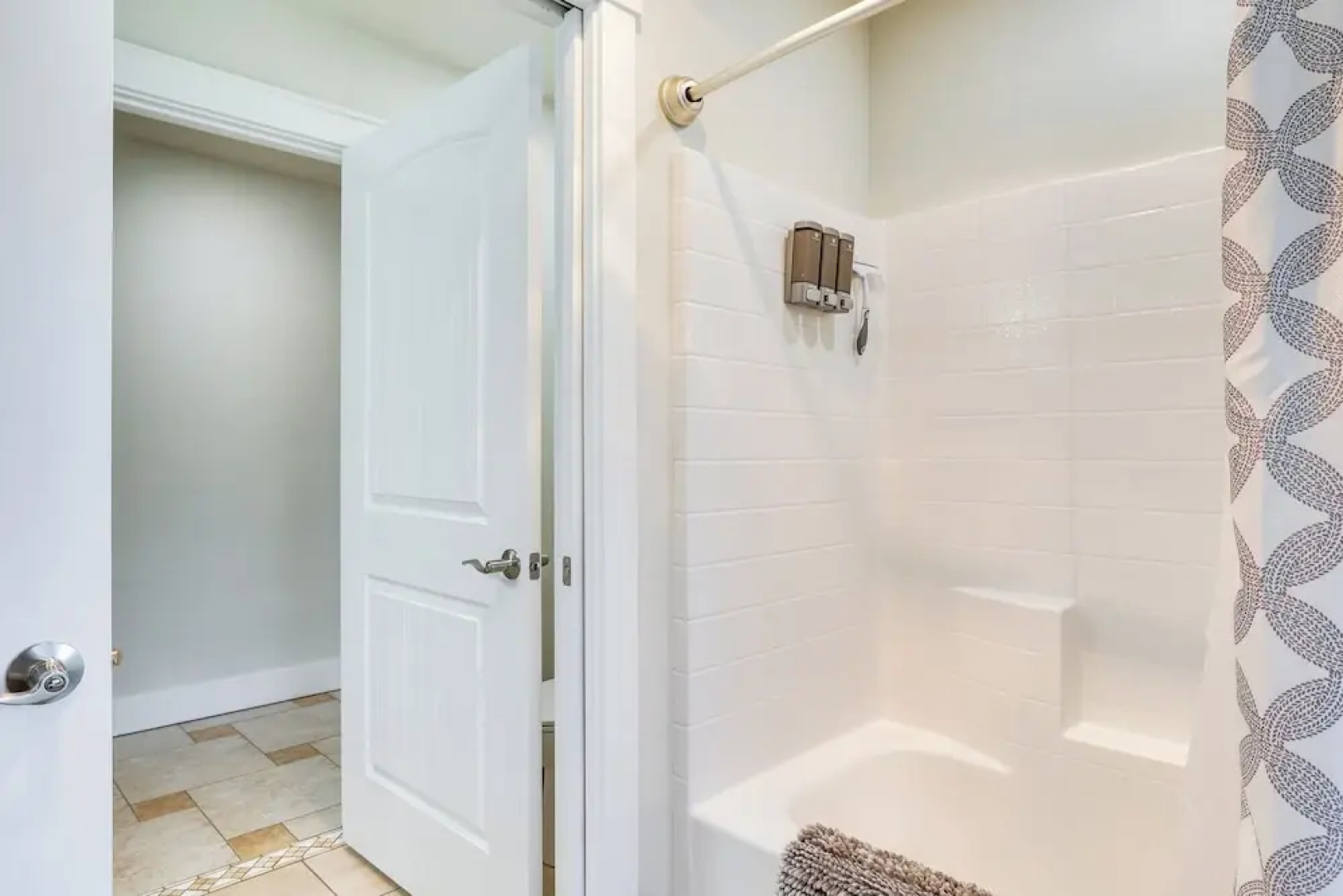 Twin Falls Vacation Rental w/ Yard < 3 Mi to Town!