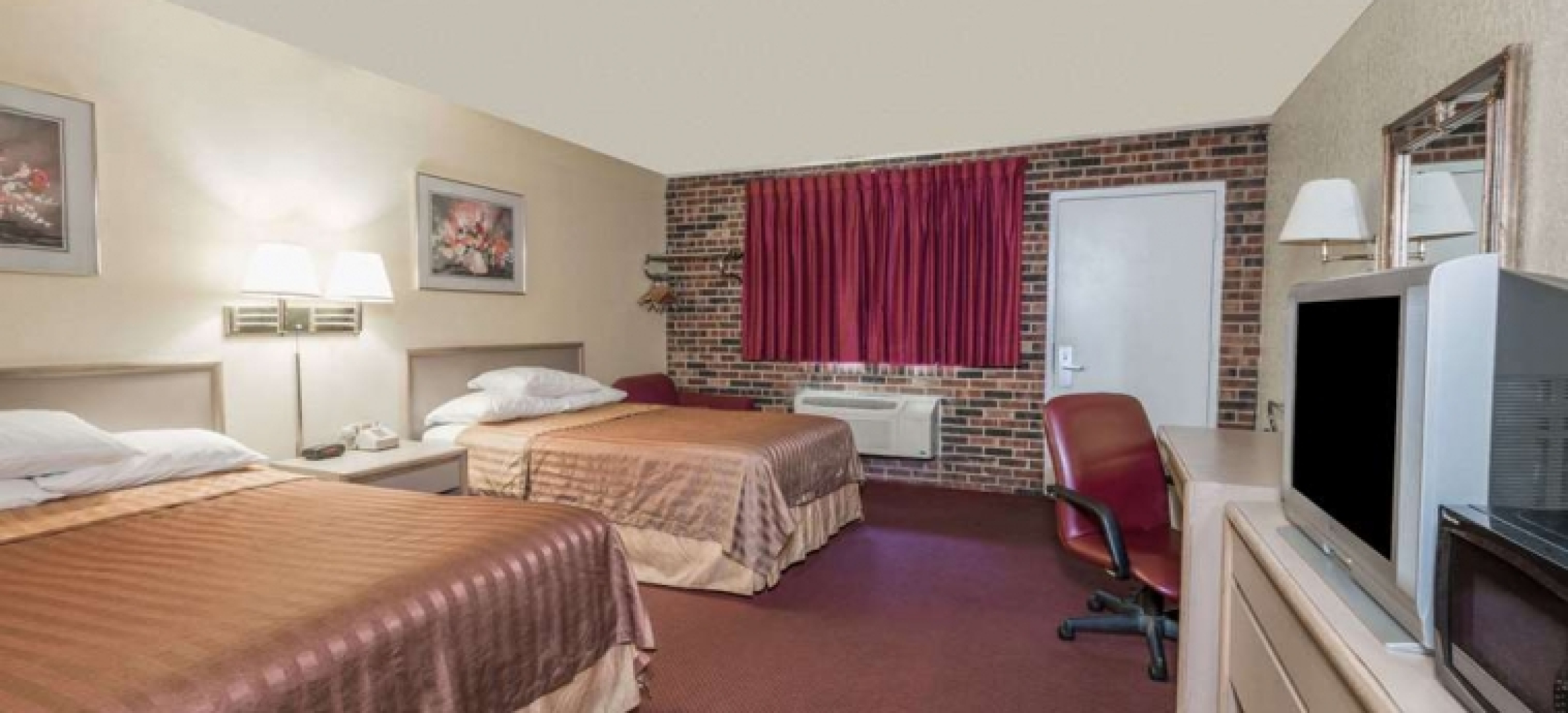 Travelodge Airport Platte City