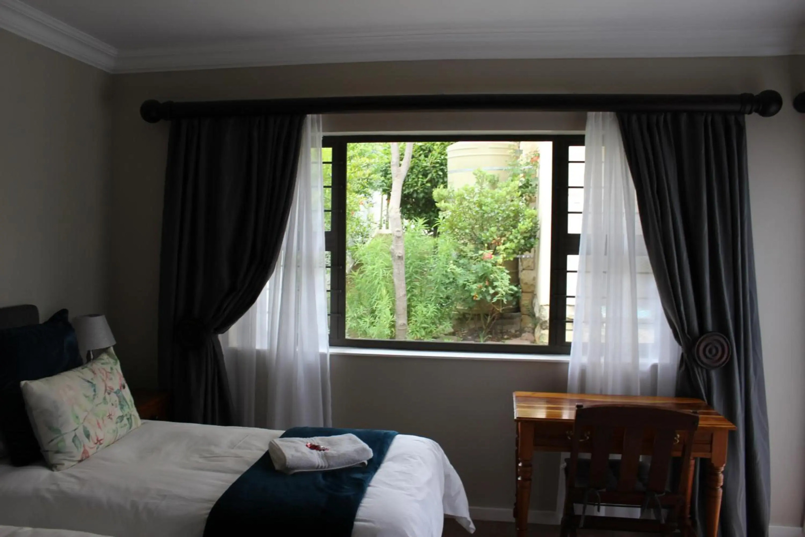 Sunbird Haven Self-Catering Sleeps 8