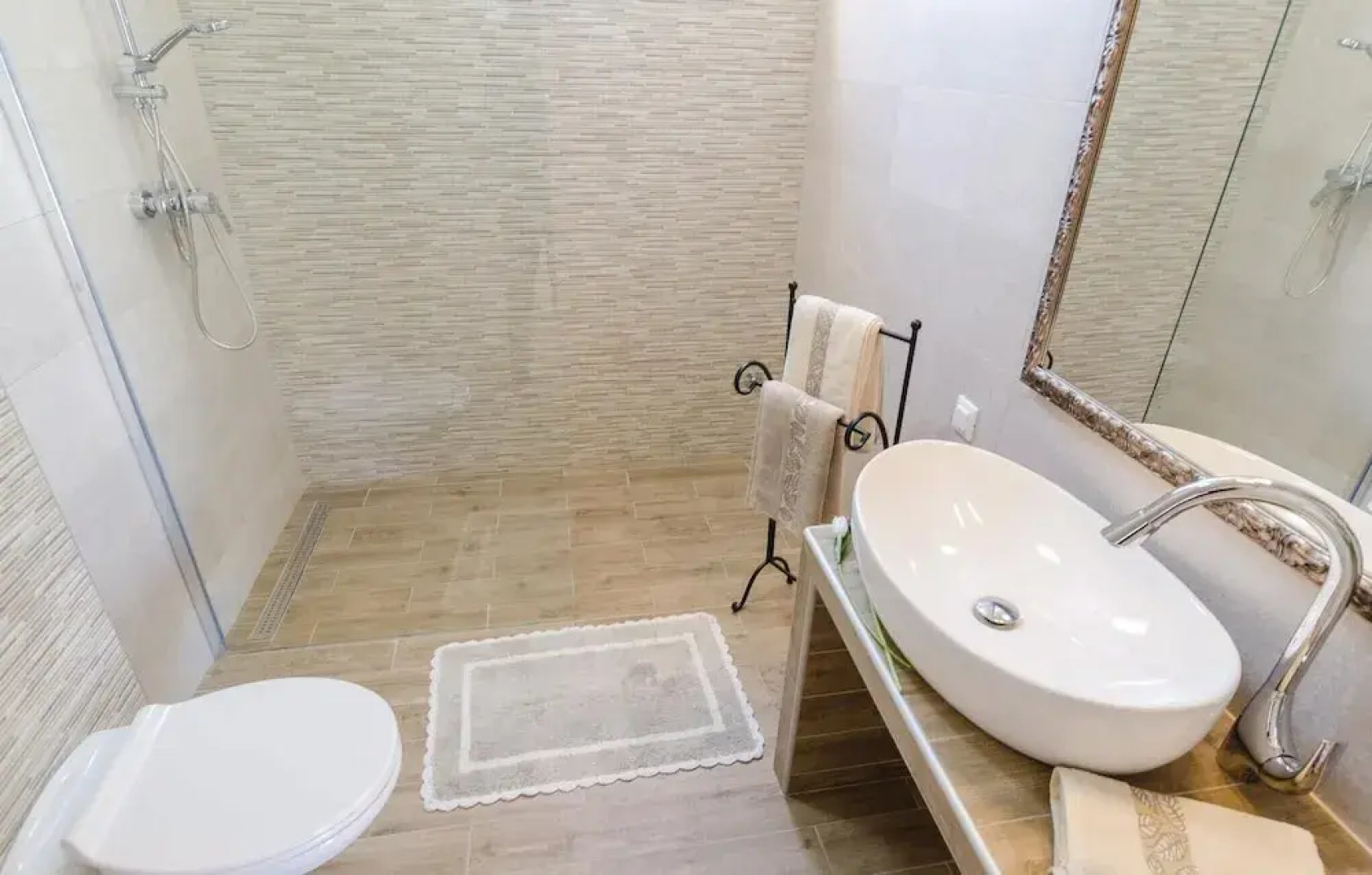 Beautiful Home in Dingac With Wifi and 3 Bedrooms