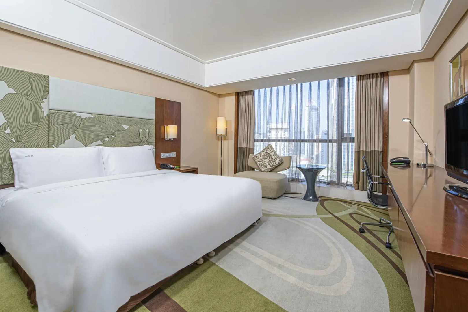 Holiday Inn Qingdao City Centre by IHG