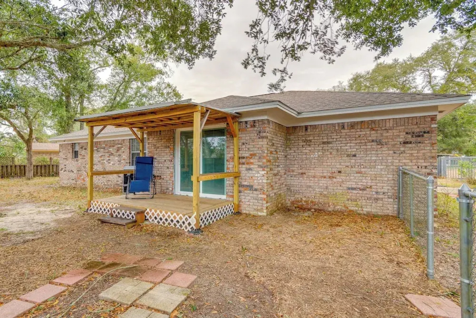 Pensacola Home w/ Private Yard: 7 Mi to Downtown!