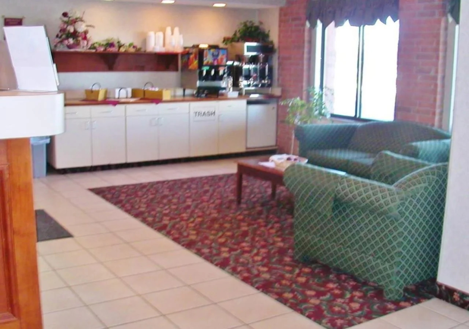 Lomira Inn and Suites