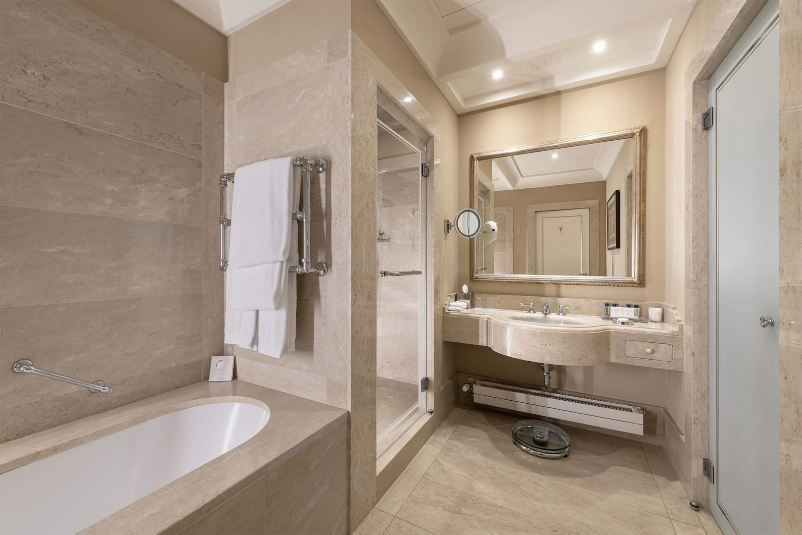 Отель San Clemente Palace Kempinski Venice