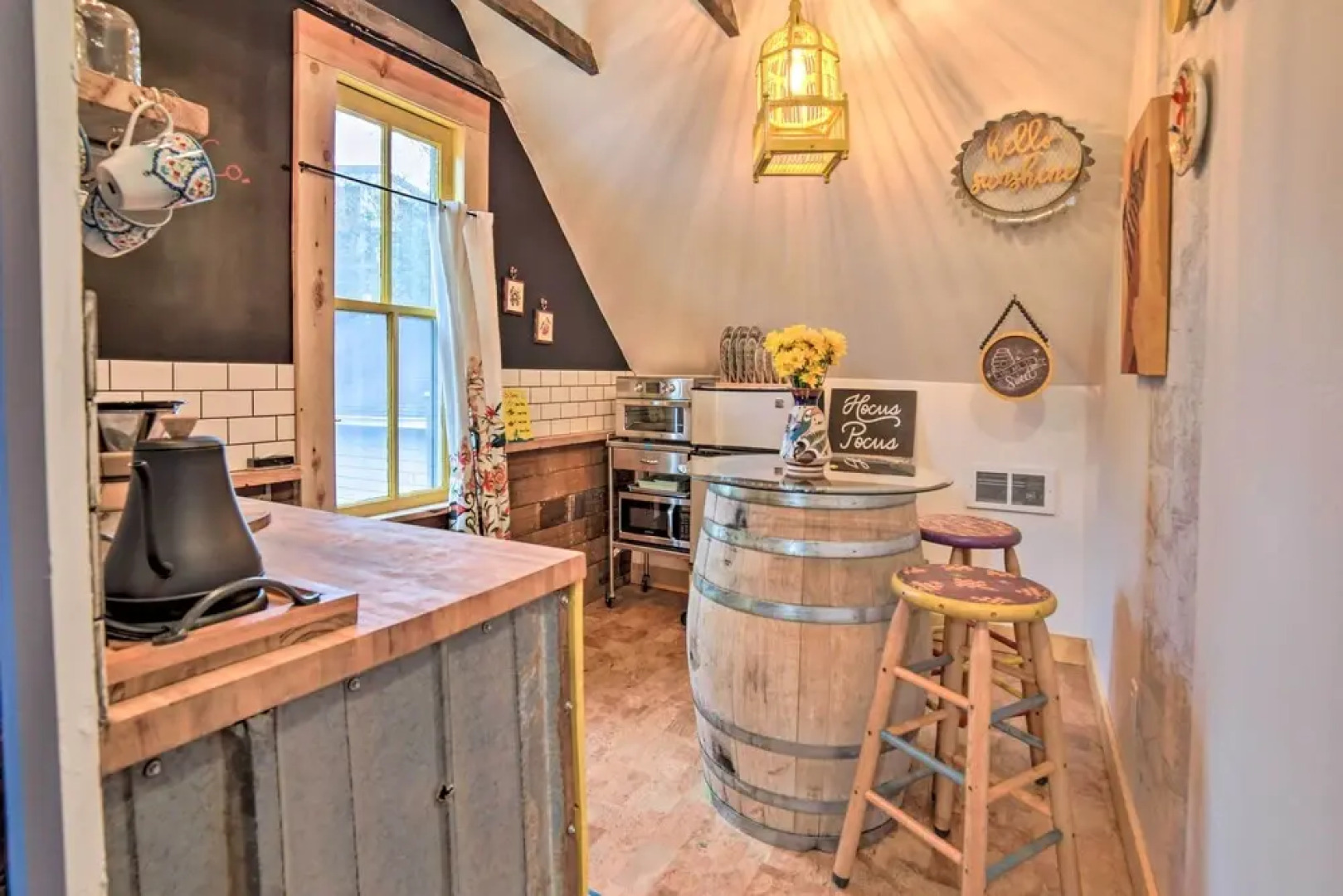 Steps to Waterfront & Dtwn: Sturgeon Bay Escape!