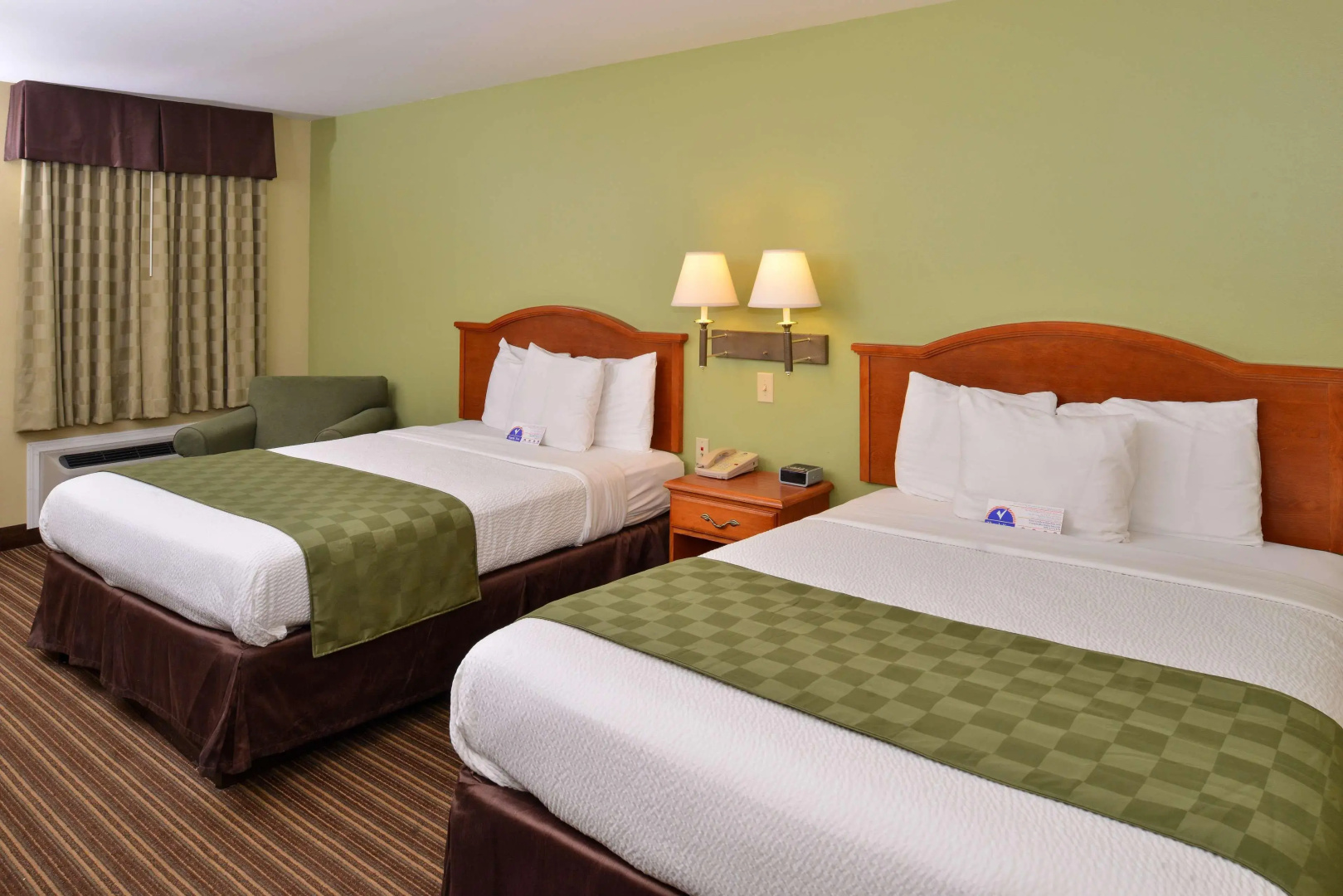Americas Best Value Inn & Suites University Ave
