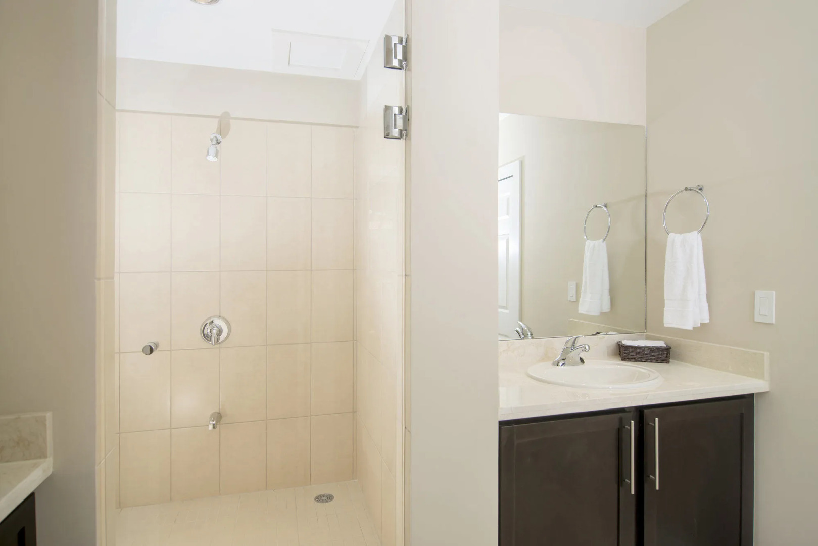 Coco Breeze Residence