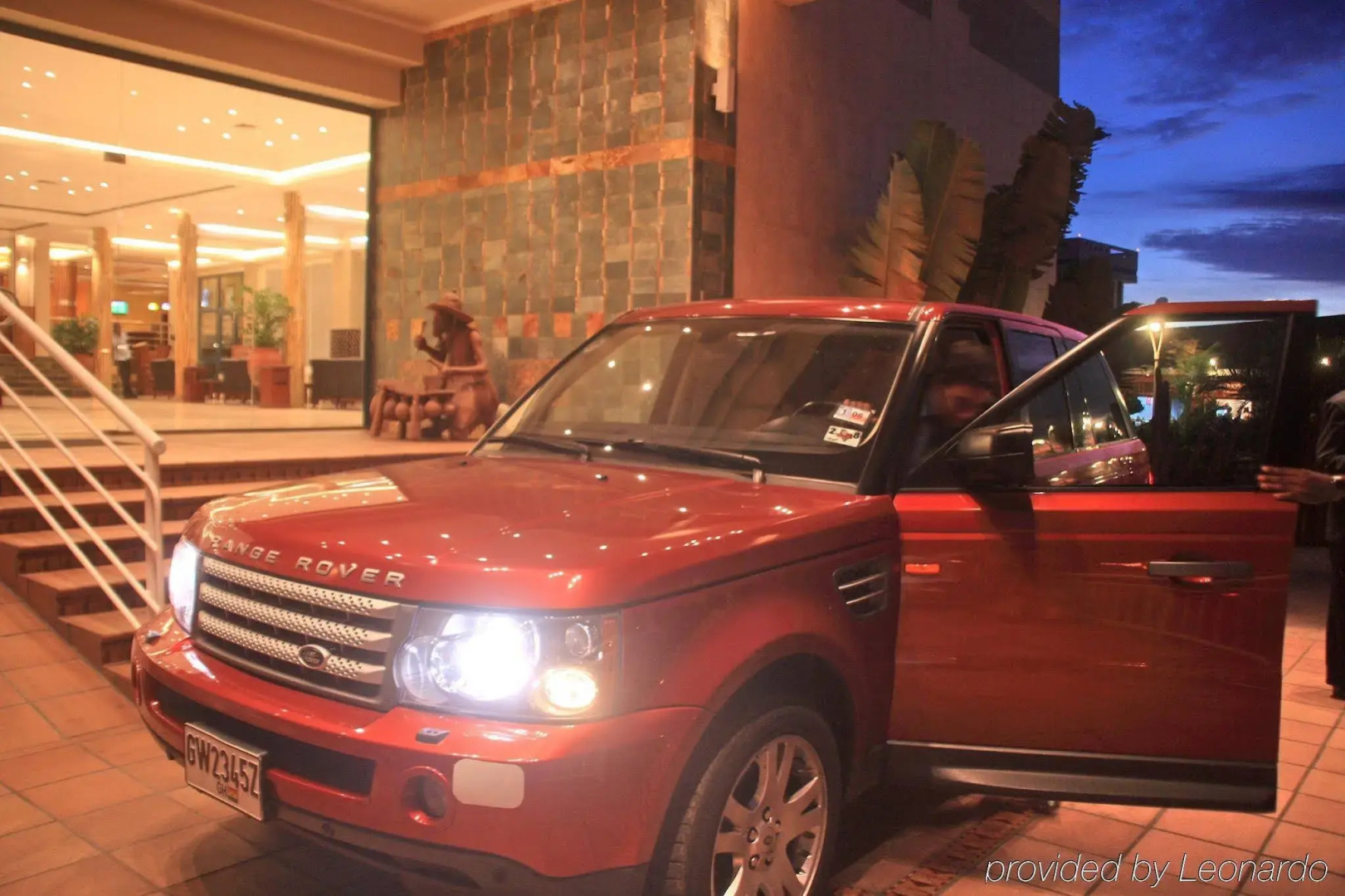 Holiday Inn Accra Airport