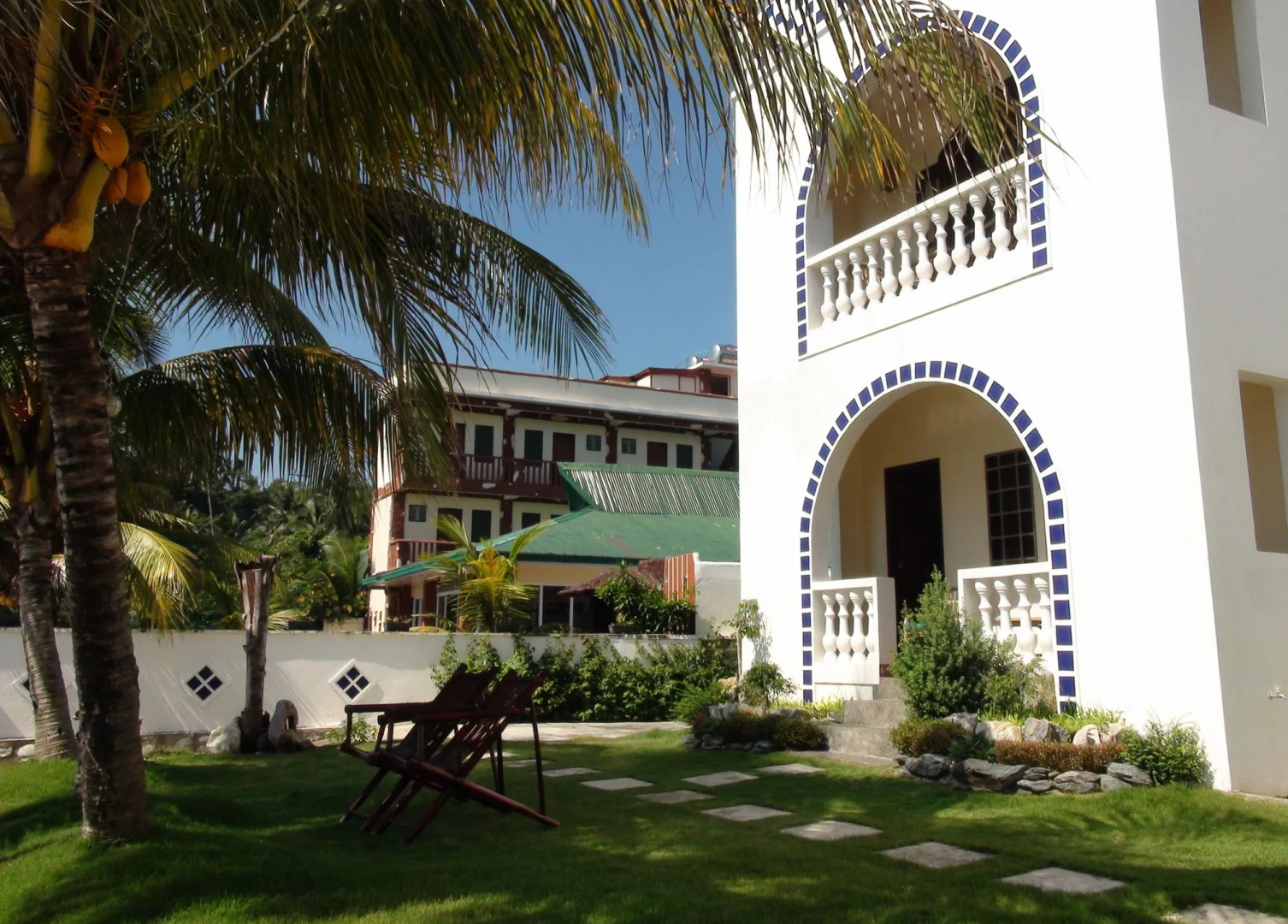 Squares Beachside Apartments