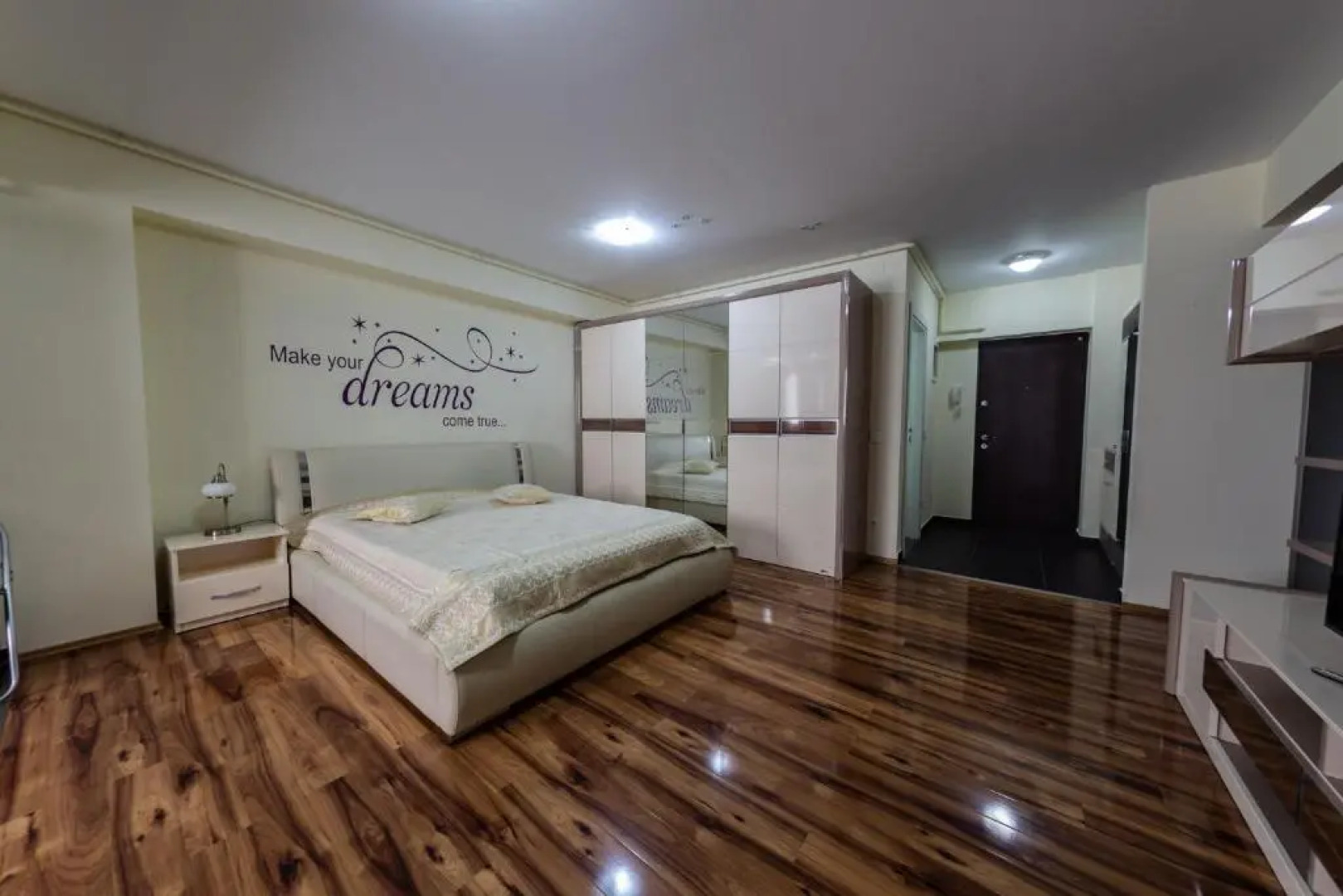 Luxury Radox Apartment Airport Bucharest