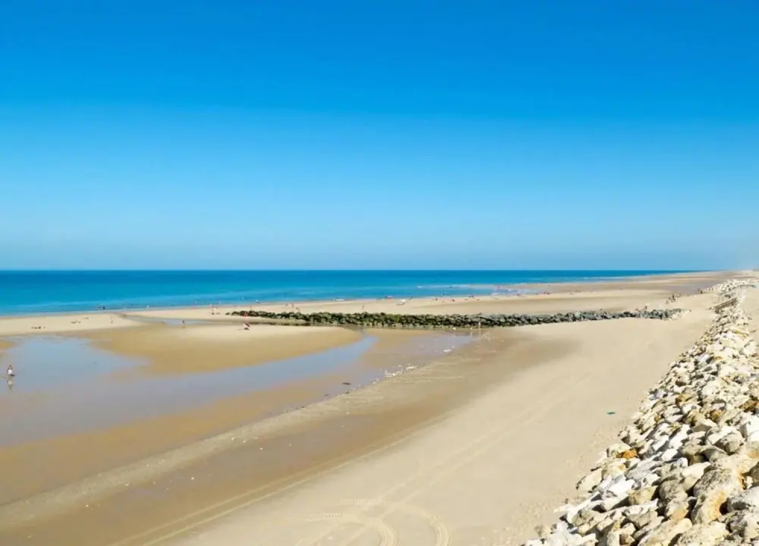 Beautiful House in Lacanau Near sea